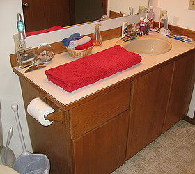 here is a hall bathroom that was in need of help the homeowner called in a panic, bathroom ideas, flooring, home improvement, plumbing, tile flooring, The before shot