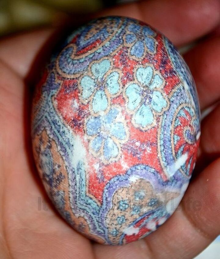 Dye Easter Eggs With Silk Ties Hometalk dye-easter-eggs-with-silk-ties-hometalk