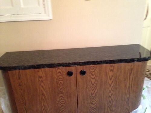 After I redid the top. What color should I paint the bottem, my cabinets are the plain oak