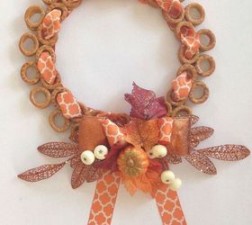 bows on a pretzel wreath, crafts, repurposing upcycling, seasonal holiday decor