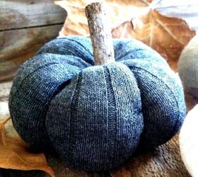 diy sock pumpkins, crafts, halloween decorations, repurposing upcycling, seasonal holiday decor