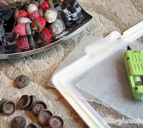 glittered acorns, crafts, decoupage, seasonal holiday decor