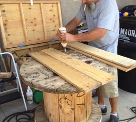 i had a vision for this old cable spool, painted furniture, repurposing upcycling