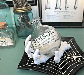vintage inspired spooky lab halloween entryway, halloween decorations, seasonal holiday decor