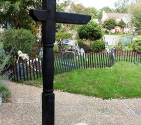 diy halloween sign, crafts, halloween decorations, seasonal holiday decor