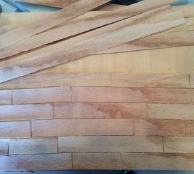 holiday elf door, christmas decorations, crafts, seasonal holiday decor, Cut various lengths and glue horizontally