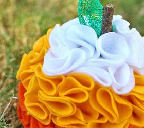 diy candy corn ruffled felt pumpkin, crafts, halloween decorations, how to, seasonal holiday decor