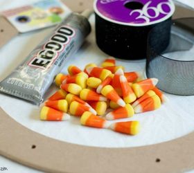 candy corn wreath, crafts, seasonal holiday decor, wreaths