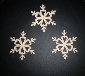 christmas is coming, christmas decorations, crafts, repurposing upcycling, seasonal holiday decor, woodworking projects