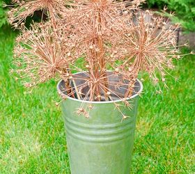 how to create gorgeous metallic painted dried giant allium flowers, crafts, how to