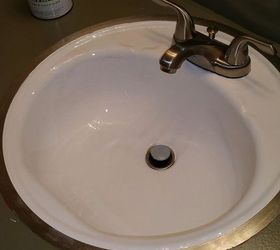 ugly bathroom restored, bathroom ideas, diy, home improvement, repurposing upcycling