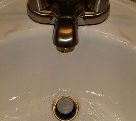 ugly bathroom restored, bathroom ideas, diy, home improvement, repurposing upcycling
