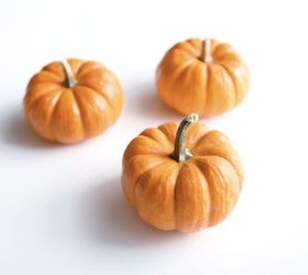 diy glittered pumpkin place card holders, crafts, seasonal holiday decor