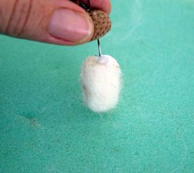 needle felted acorn napkin rings, christmas decorations, crafts, seasonal holiday decor, thanksgiving decorations