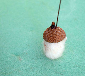 needle felted acorn napkin rings, christmas decorations, crafts, seasonal holiday decor, thanksgiving decorations