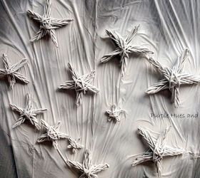 create a recycled newspaper woven stars tree, crafts, repurposing upcycling, seasonal holiday decor