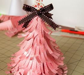 popcorn yarn and paper crafty christmas trees, christmas decorations, crafts