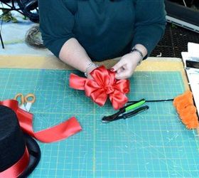how to make deco mesh snowman wreath, crafts, how to, seasonal holiday decor, wreaths