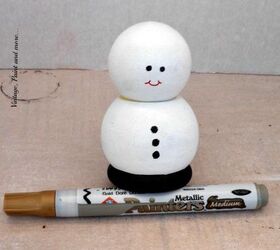 wooden snowman christmas decor, christmas decorations, crafts, seasonal holiday decor