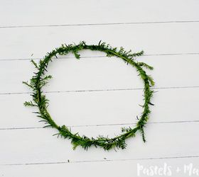 how to make a fresh wreath for free, crafts, how to, wreaths