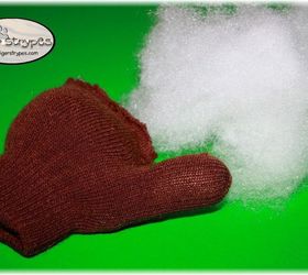 make a turkey out of mittens, crafts, how to, repurposing upcycling, seasonal holiday decor, thanksgiving decorations