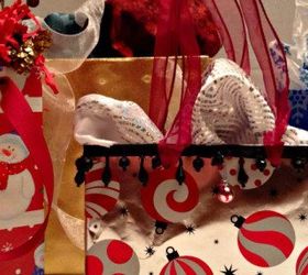 make your own gift bags, crafts, how to, seasonal holiday decor