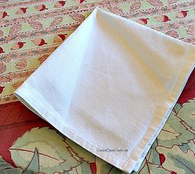 turkey napkin fold diy, seasonal holiday decor, thanksgiving decorations