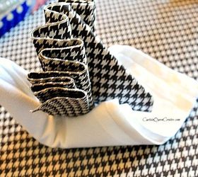 turkey napkin fold diy, seasonal holiday decor, thanksgiving decorations
