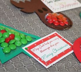 easy christmas candy pouches, christmas decorations, crafts, how to, seasonal holiday decor