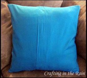 poinsettia pillow, christmas decorations, crafts