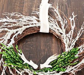 diy christmas wreath so easy, christmas decorations, crafts, wreaths