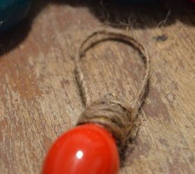 vintage christmas lights turned into ornaments, christmas decorations, repurposing upcycling, seasonal holiday decor