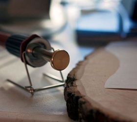 diy woodburned tribute plaque for a loved one for beginners, crafts