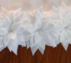 poinsettia christmastree skirt diy, christmas decorations, crafts, how to, seasonal holiday decor