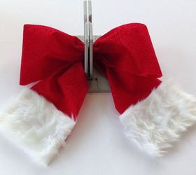 santa bow wreath wall hanging, christmas decorations, crafts, seasonal holiday decor, wreaths