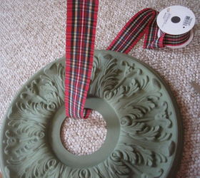 repurposed ceiling medallion wreath, christmas decorations, crafts, seasonal holiday decor, wall decor, wreaths