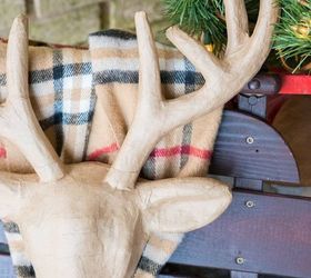 front porch christmas decor, christmas decorations, curb appeal, porches, seasonal holiday decor