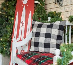 front porch christmas decor, christmas decorations, curb appeal, porches, seasonal holiday decor