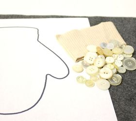 diy mitten art with buttons, crafts