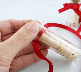 memory preserving glass ornaments, christmas decorations, crafts, how to, seasonal holiday decor, Press and hold