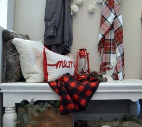 cozy farmhouse entryway home for christmas homeforchristmas, christmas decorations, home decor, seasonal holiday decor