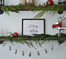 christmas banner with lightbulbs, christmas decorations, crafts, how to, seasonal holiday decor