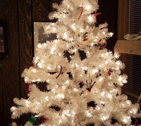 modern and rustic christmas mantel homeforchristmas, christmas decorations, crafts, fireplaces mantels, home decor, seasonal holiday decor