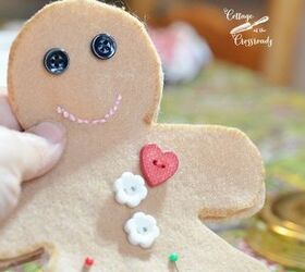 handmade gingerbread boys and girls, christmas decorations, crafts, seasonal holiday decor
