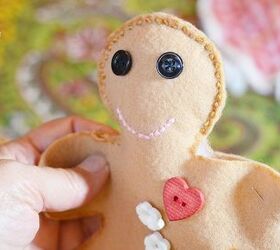 handmade gingerbread boys and girls, christmas decorations, crafts, seasonal holiday decor