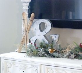 woodsy glam succulent christmas, christmas decorations, flowers, home decor, seasonal holiday decor, succulents