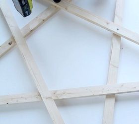 christmas diy outdoor wood stars, christmas decorations, seasonal holiday decor, woodworking projects