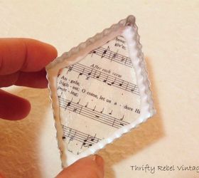 repurposed cookie cutter ornaments, christmas decorations, crafts, decoupage, repurposing upcycling, seasonal holiday decor