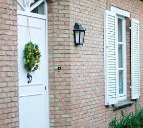 diy faux christmas boxwood wreath that lights up, christmas decorations, crafts, seasonal holiday decor, wreaths