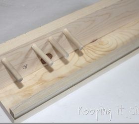 diy bathroom shelf for a razor and beard trimmer bathroom diygifts, bathroom ideas, diy, shelving ideas, woodworking projects